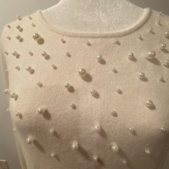 Women's Nine West White Pearl Sweater Size Medium - Picture 4 of 8